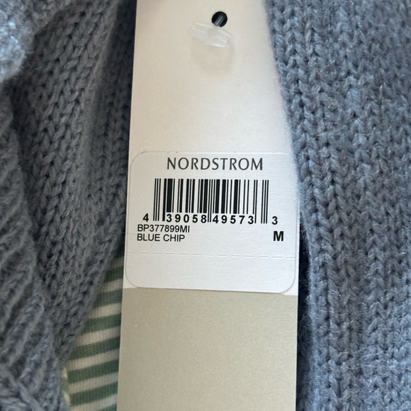 Women’s Pearl-Trim Ruffle Shoulder Sweater – Soft Blue – Size M - Picture 5 of 7